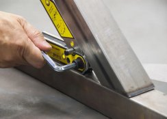 Magnet uhlový polohovateľný MLA600 Strong hand